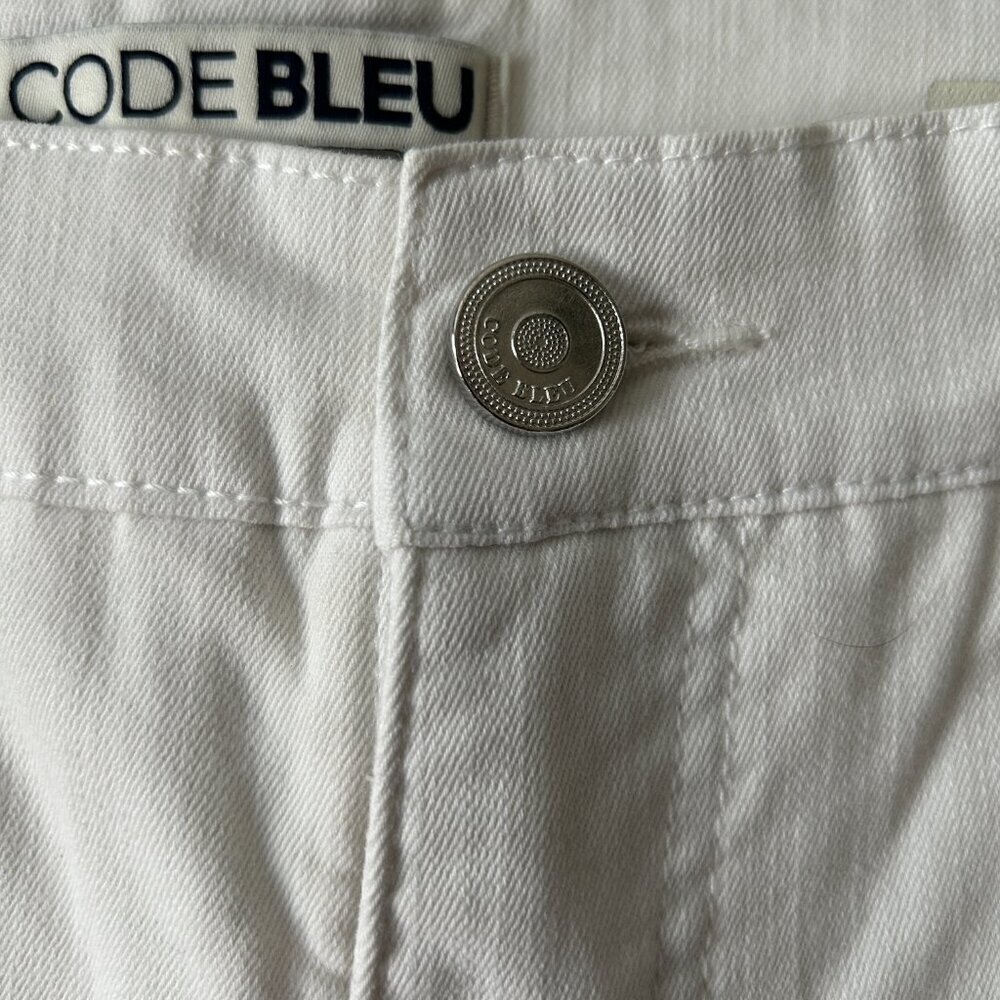 LADIES "CODE BLEU" WHITE CHELSEA CROP JEANS Sz. 14